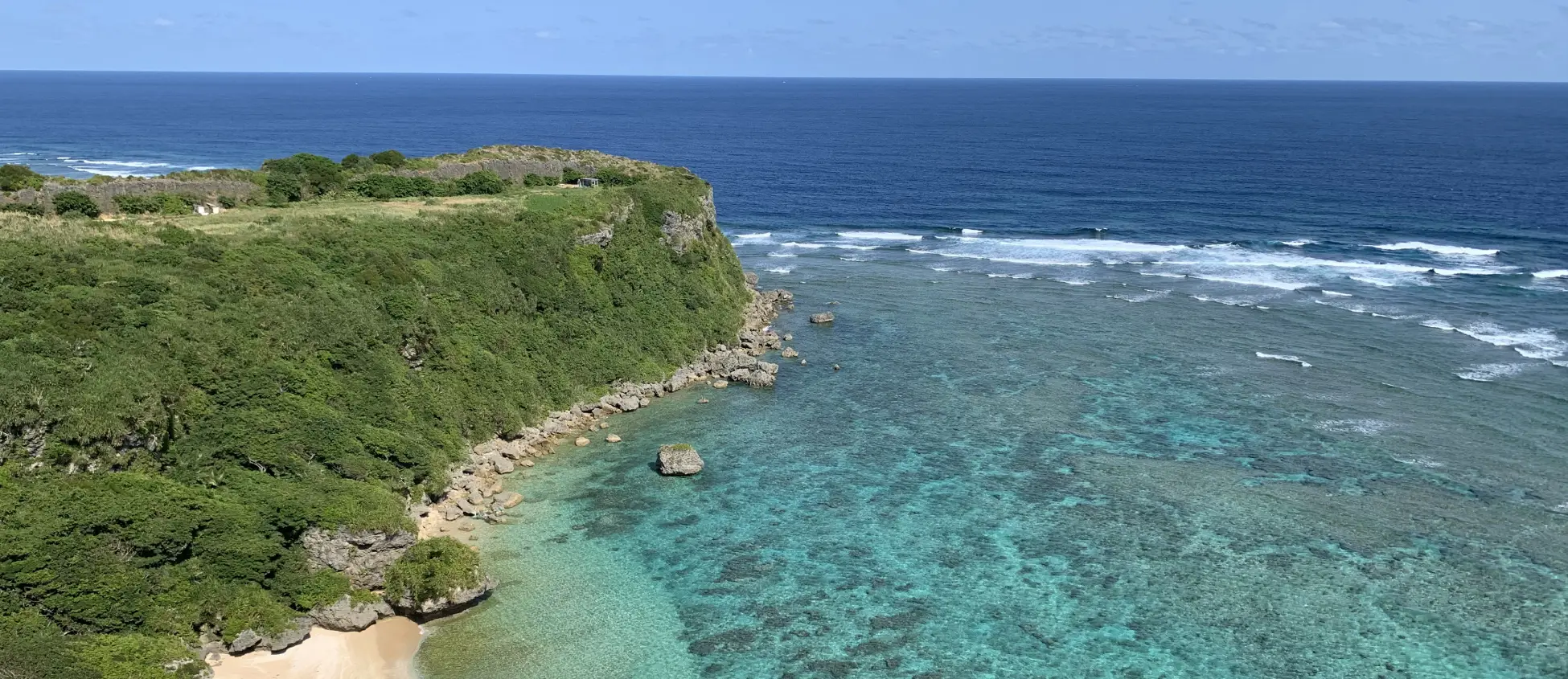 沖縄・果報バンタの絶景